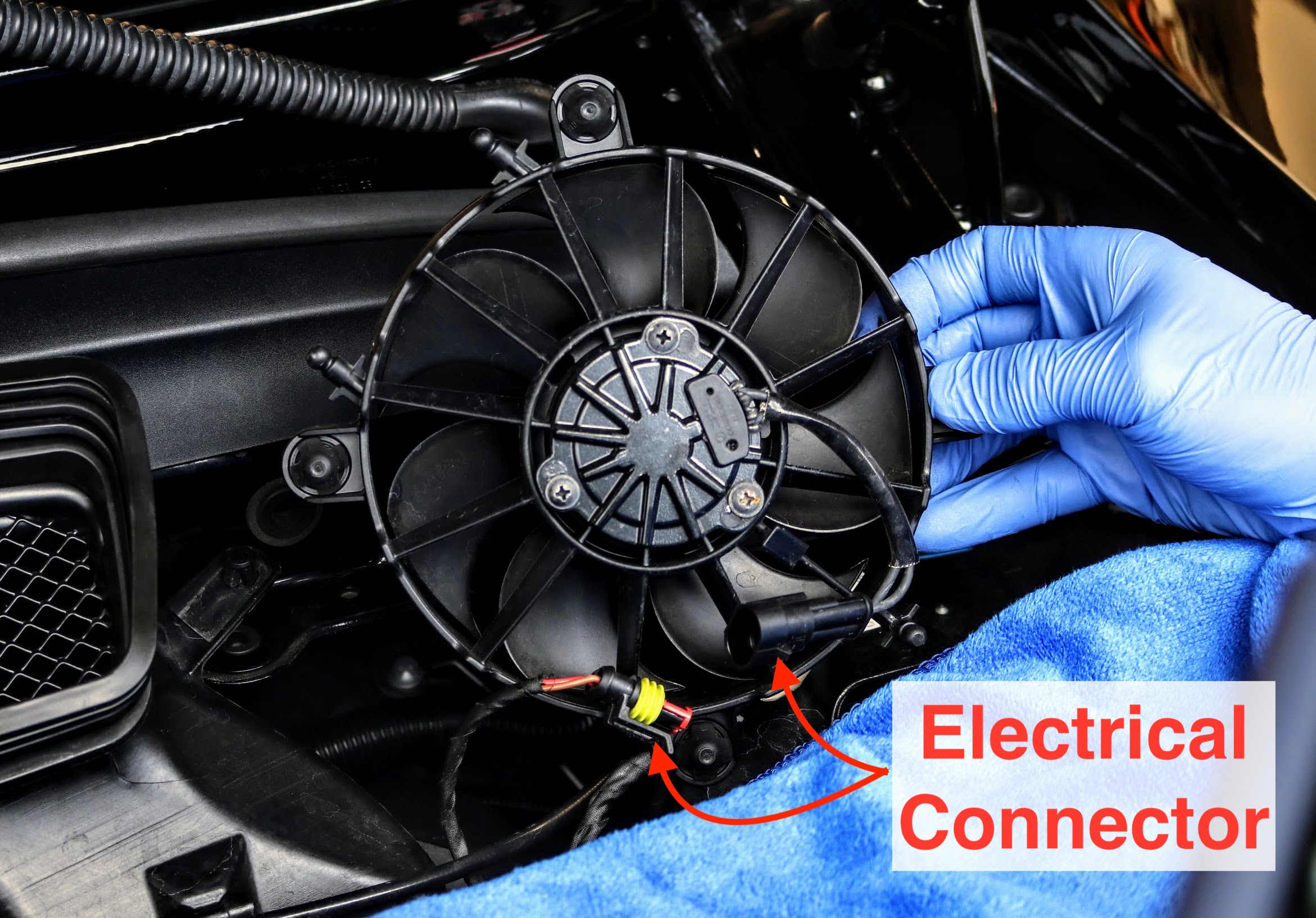 Porsche 911 (991.1) right side engine fan electrical connector removal