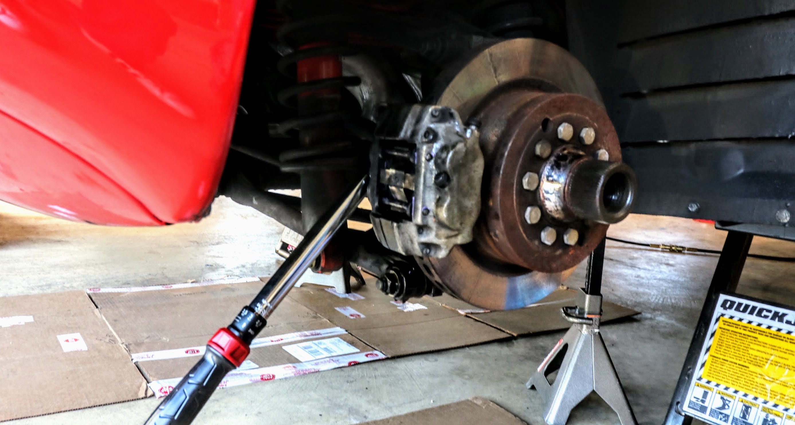 Ferrari Testarossa wheel removal